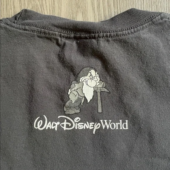 Vintage Disney Snow White 7 dwarfs t shirt - Picture 5 of 5
